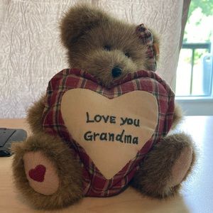 8” Boyds Bear The Head Bean Collection  “Love You Grandma”  Jointed Bear #903034